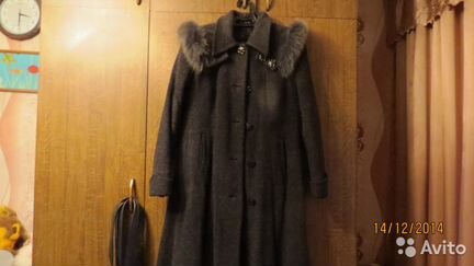 Продаю женское зимнее пальто