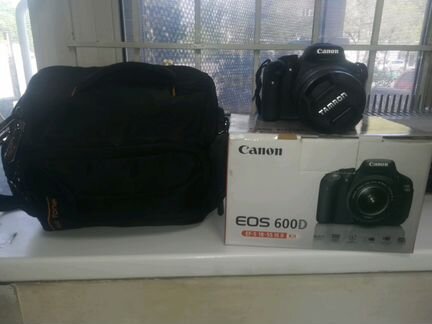 Зеркалка Canon 600D 18 - 200
