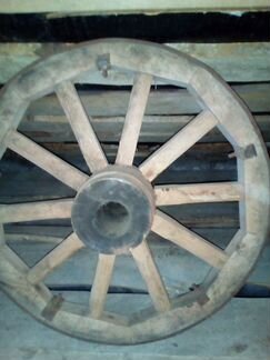 Деревянные колёса от телеги
