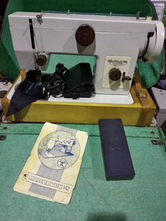 Продам швейная машинка Чайка