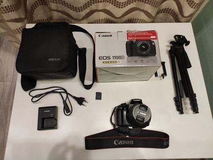 Фотоаппарат Canon EOS 1100d + сумка, штатив и карт