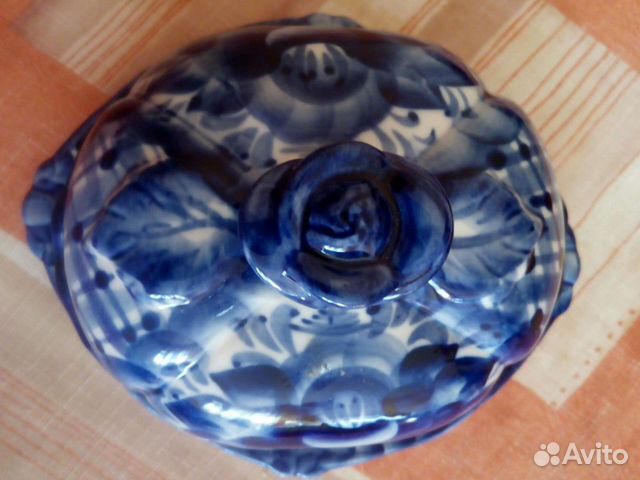 Масленка фарфоровая Гжель