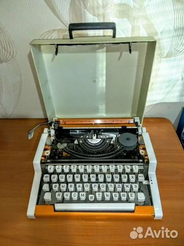 Пишущая машинка