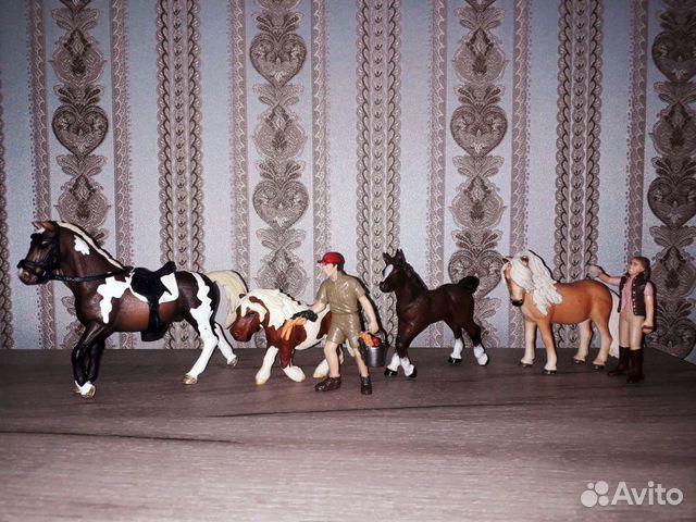 Schleich, Шляйх,лошадь,конюшня,собаки,фигурки