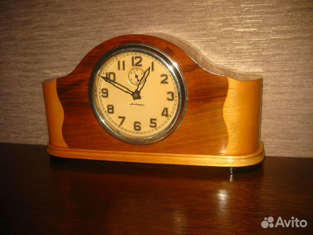 Часы Владимир настольные