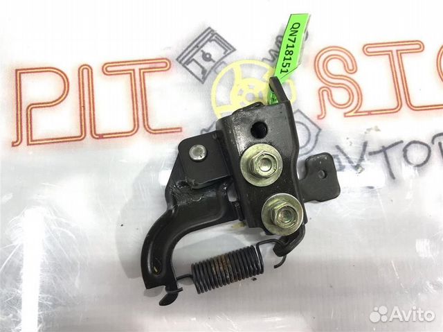 Петля замка багажника Nissan Teana (J31) 2003-2005