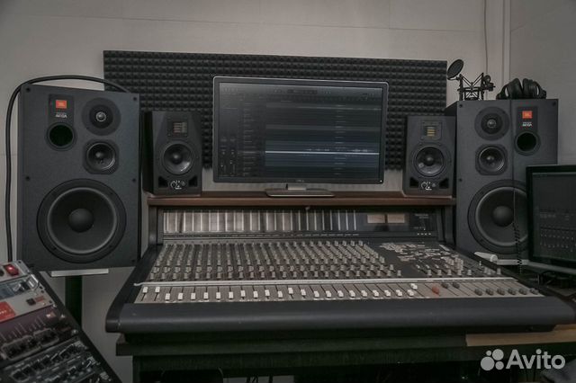 Студийные мониторы JBL 4410A