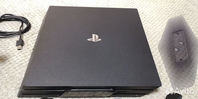 Sony PlayStation 4pro 1Tb, VR+PS Moves+Camera+Aim