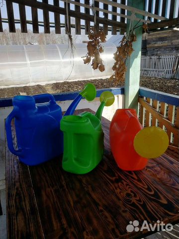 Лейка садовая 12, 10, 8 литров новые