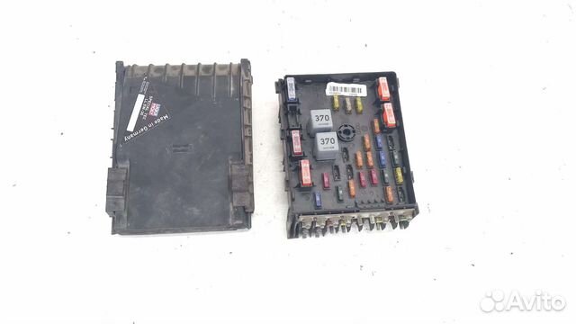 Блок предохранителей VW Passat CC