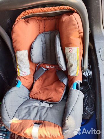 Детское автокресло Renault