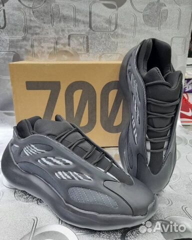 Кроссовки adidas yeezy boost 700