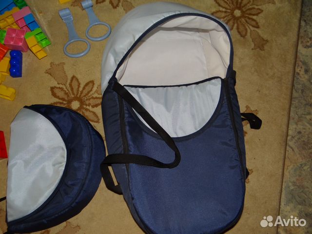 Продаю детскую коляску-трансформер Продаю детскую коляску-трансформер