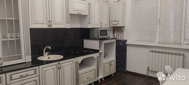 

1-к. квартира, 42 м², 1/4 эт.