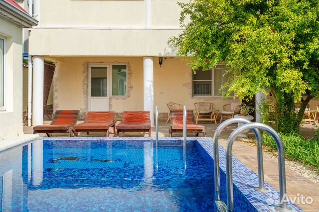 

1-к. квартира, 40 м², 1/3 эт.