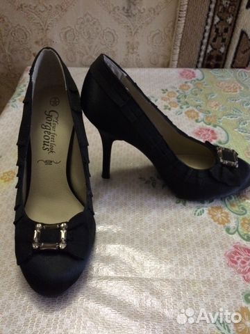 Туфли на шпильке черные