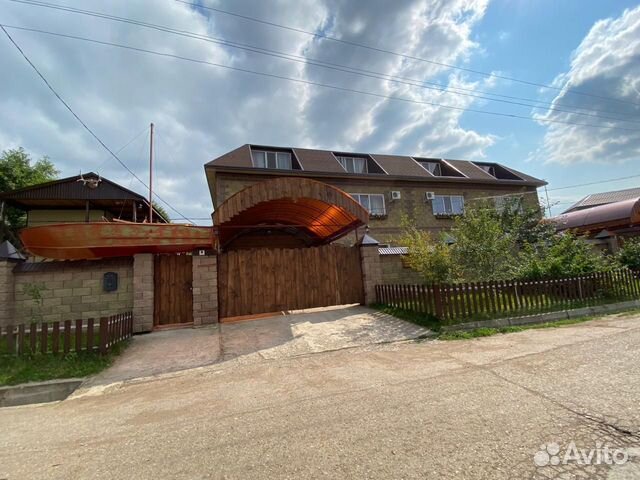 

6-к. дом, 300 м²