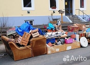 Вывоз старой мебели и мусора в мешках