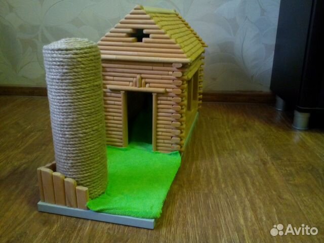Когтеточку и домик