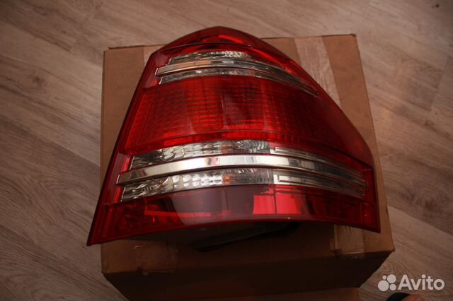 Фонарь задний правый Mercedes GL X164 A1648204264