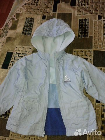 Двухсторонняя куртка для девочек р-р 3-4 года Двухсторонняя куртка для девочек р-р 3-4 года