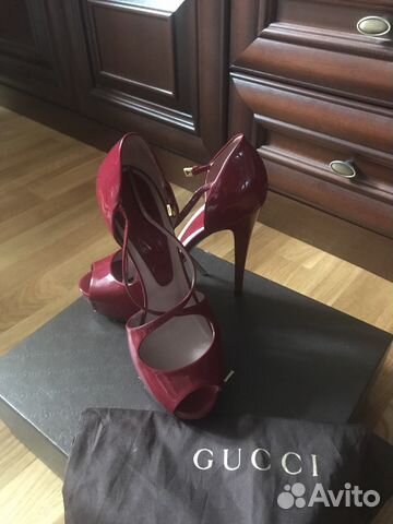 Босоножки Gucci