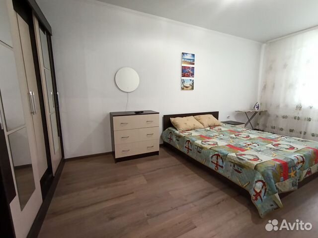 

1-к. квартира, 54 м², 3 кровати