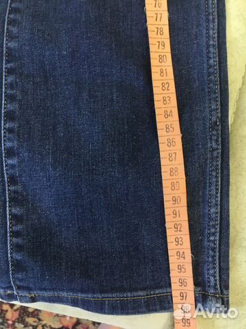 Новые джинсы Zara с этикеткой