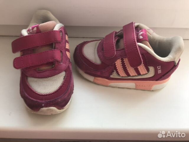 Adidas кроссовки для девочки Adidas кроссовки для девочки