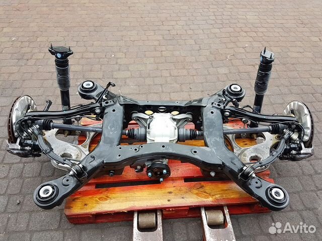 Задняя подвеска мерседес gls. Полный привод мерседес 4 matic. Gle подвеска. Задняя подвеска mercedes gle. Gle подвеска.