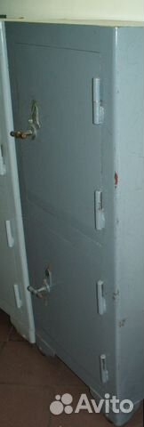 Продается несгораемый шкаф ) сейф) (бу) Продается несгораемый шкаф ) сейф) (бу)