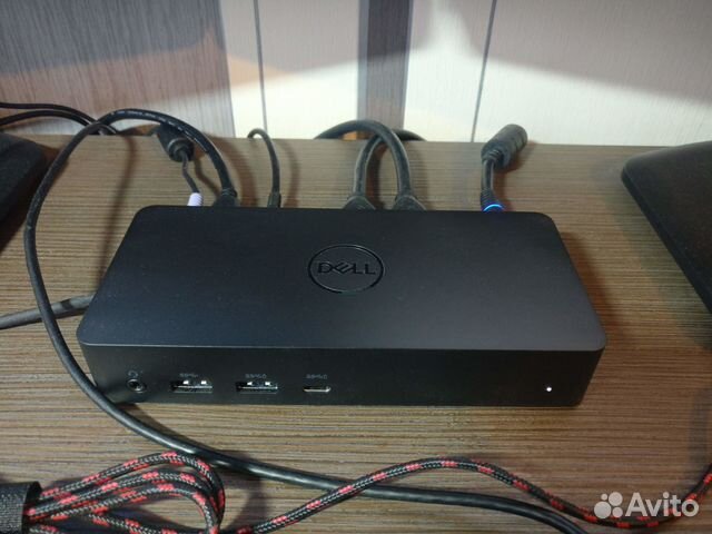 Док-станция Dell Universal Dock D6000 +2 DP кабеля Док-станция Dell Universal Dock D6000 +2 DP кабеля