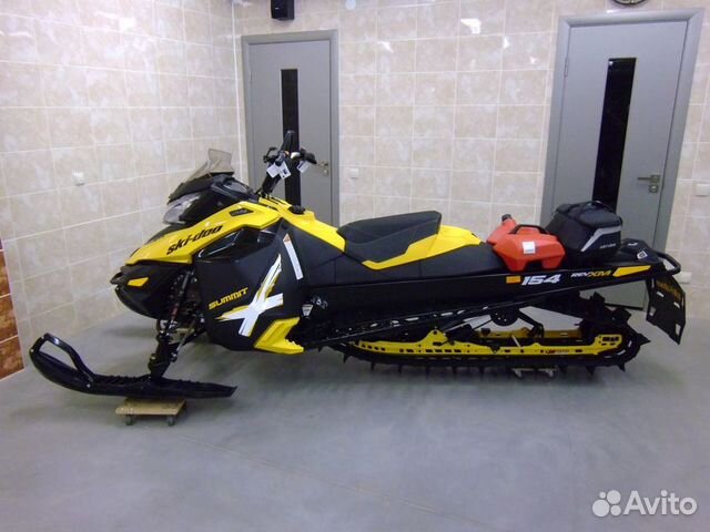 Ski Doo Summit x163 800r e Tec