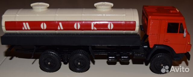 Масштабная модель автомобиля Камаз масштаб 1/43