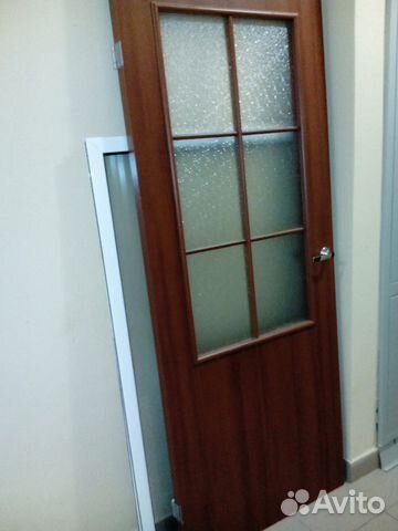 Дверь кухонная (межкомнатная) с стеклом коричневая