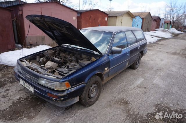 Toyota Camry 2.0 МТ, 1987, битый, 400 000 км