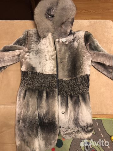 Мутоновая шуба со вставками из каракульчи Мутоновая шуба со вставками из каракульчи