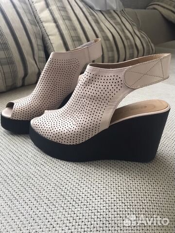 Босоножки кожаные, р-р 39. 1500