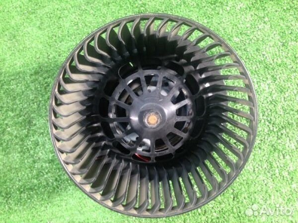 Мотор печки Ford Focus III CB8 Форд Фокус 3 2011+ Мотор печки Ford Focus III CB8 Форд Фокус 3 2011+