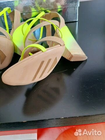 Продам новые босоножки Gianmarco Lorenzi Продам новые босоножки Gianmarco Lorenzi