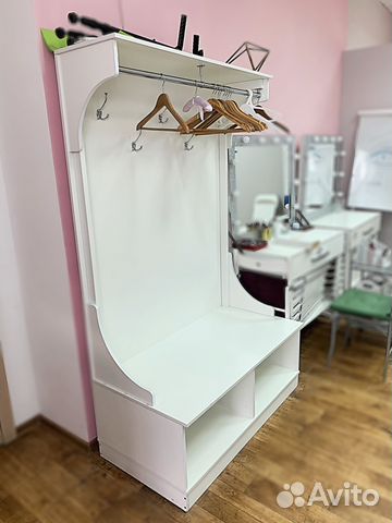 Напольная вешалка