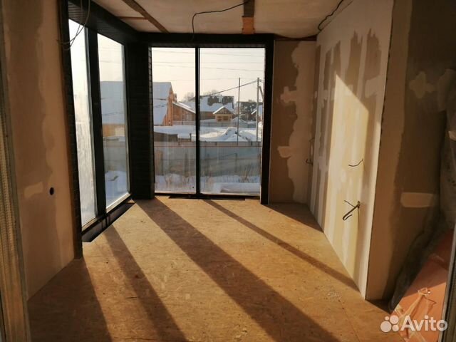Коттедж 250 м² на участке 8 сот.