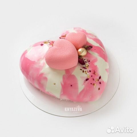 Муссовые десерты на заказ (торты, пирожные)