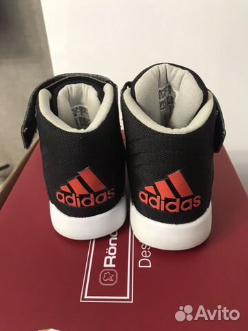 Кроссовки Adidas (ботинки) 21, 22 р Кроссовки Adidas (ботинки) 21, 22 р