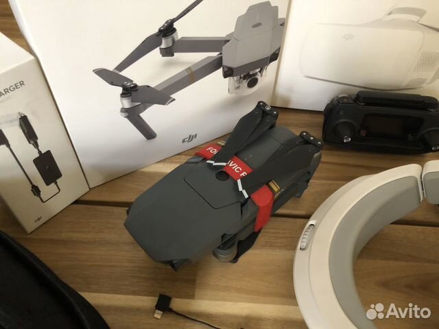 Квадрокоптер Dji Mavic Pro с очками DJI Goggles Квадрокоптер Dji Mavic Pro с очками DJI Goggles