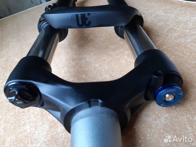 Новая воздушная вилка Rock shox XC30