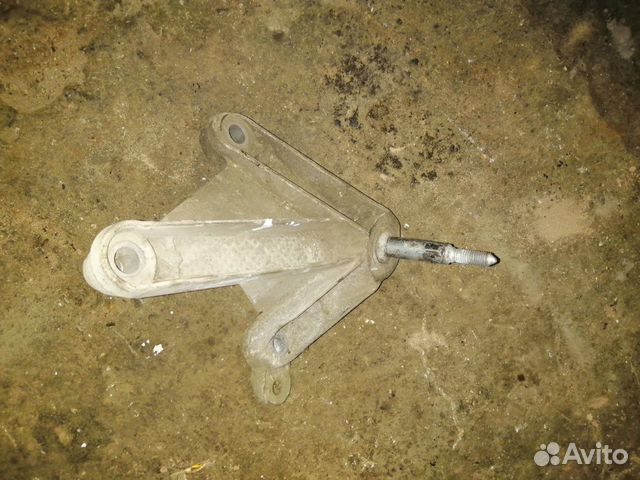 Кронштейн МКПП Тринога Рено Логан