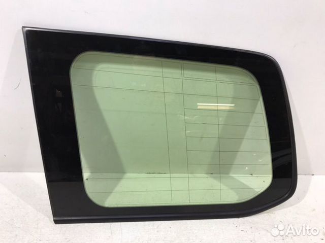 Стекло заднее левое Toyota Land Cruiser 200