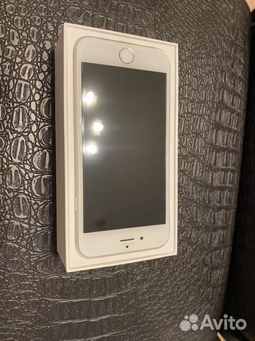 Телефон iPhone 6 серый