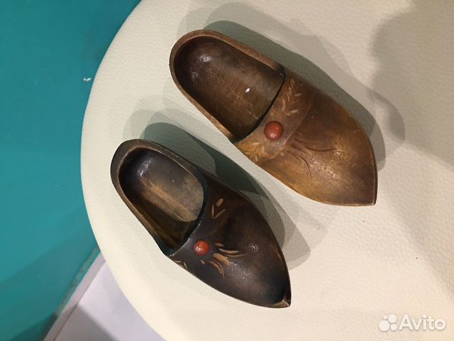 Башмачки деревянные с янтарной вставкой СССР